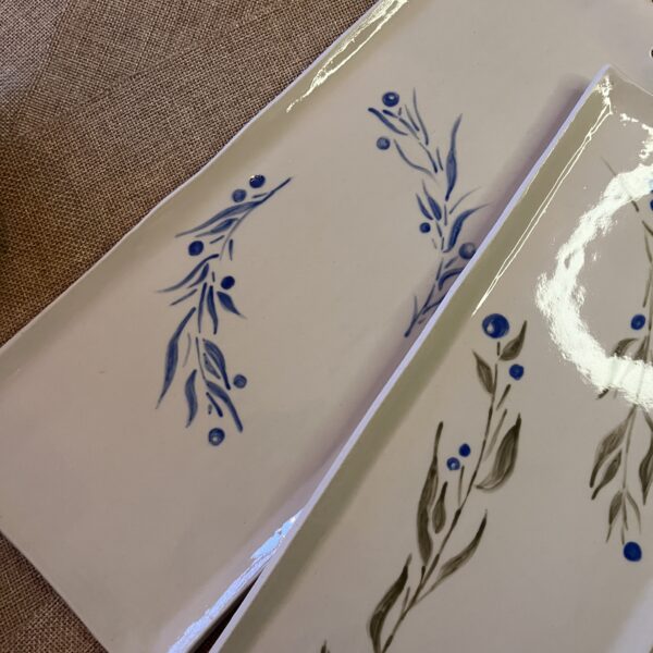 Plat à Cake Couronne Bleue 🌿 – Image 3