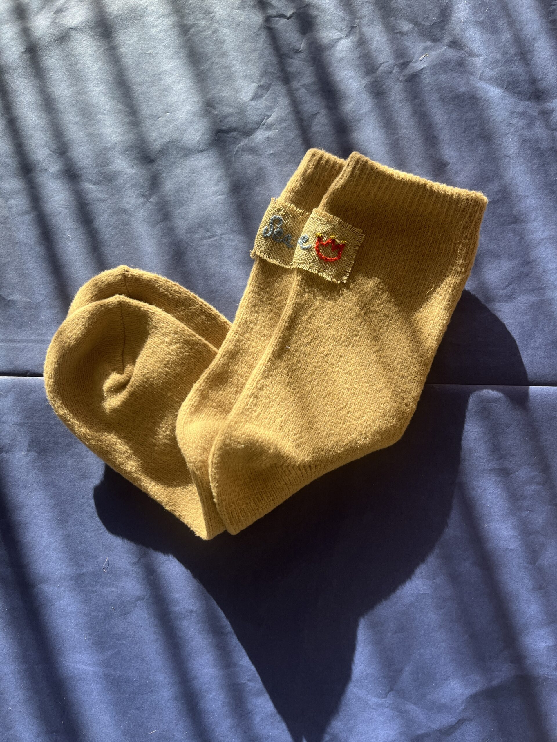 Chaussettes brodées 39/42 - Toutes douces – Image 4