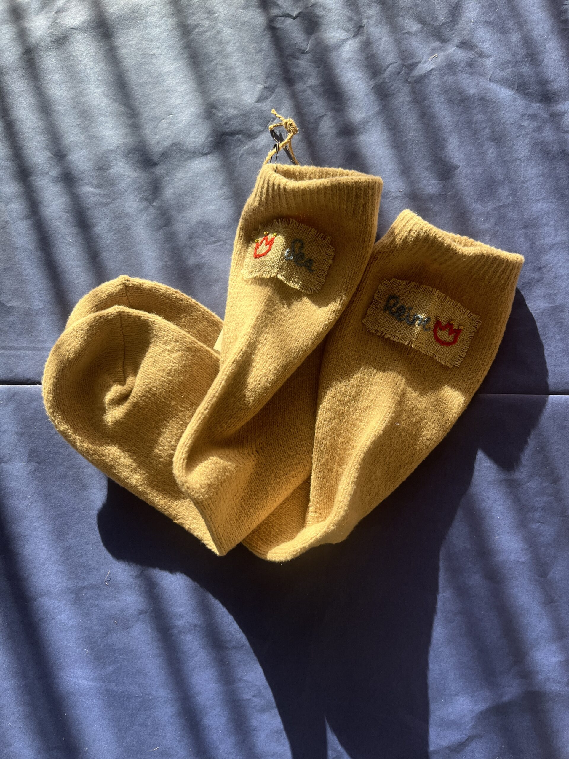 Chaussettes brodées 39/42 - Toutes douces – Image 3