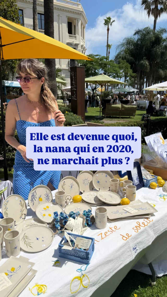 Bah… elle a encaissé.

Pas le Covid, non.
Mais la perte soudaine de sa motricité (zéro pas sur l’appli santé, c’était pas une pause que je m’étais imaginée).
Puis est venu le combat : rééducation, cancer, deuil, séparation. 
Un vrai 360. Rien d’évident. Ni pour moi, ni pour les deux êtres qui me restaient à ce moment-là. 

Et puis un souffle nouveau : je crée BOĒM & Sea. 🌊💙

Une nouvelle version de moi ou ancienne version refait surface : une Chloë, qui sait surtout ce qu’elle ne veut plus. Avec du caractère. Avec du cœur.

Aujourd’hui, je ne prétends pas à tout, mais je suis fière de chaque pierre que je pose à mon édifice.
Le chemin est encore long, j’apprends, j’évolue, je tente, j’ose – parfois timidement, mais j’ose.
💙🌊🤍☀️

MERci Maman, New-York (le canidé), Lea 💫, Sarah, Emanu (ma toute premier Cliente Pro), Mathieu, Julie (j’ai pas de jeux de mots à faire :) ), les créatrices avec qui je crée des collaborations, aux clients passés, présents, futurs.
.
.
.
#BoemAndSea #scléroseenplaques #sep